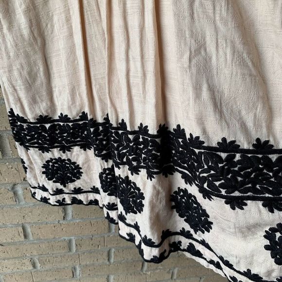 Anthropologie Orla Women's Embroidered Mini Dress Size 2 Cinderella Taylored - Picture 8 of 11